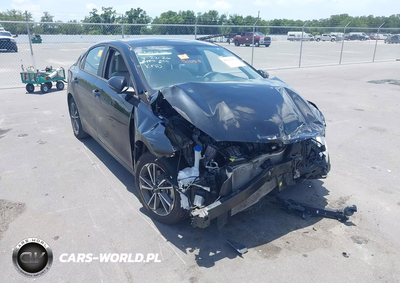 2022 Kia Forte Lxs – zdjęcie 1 z 16