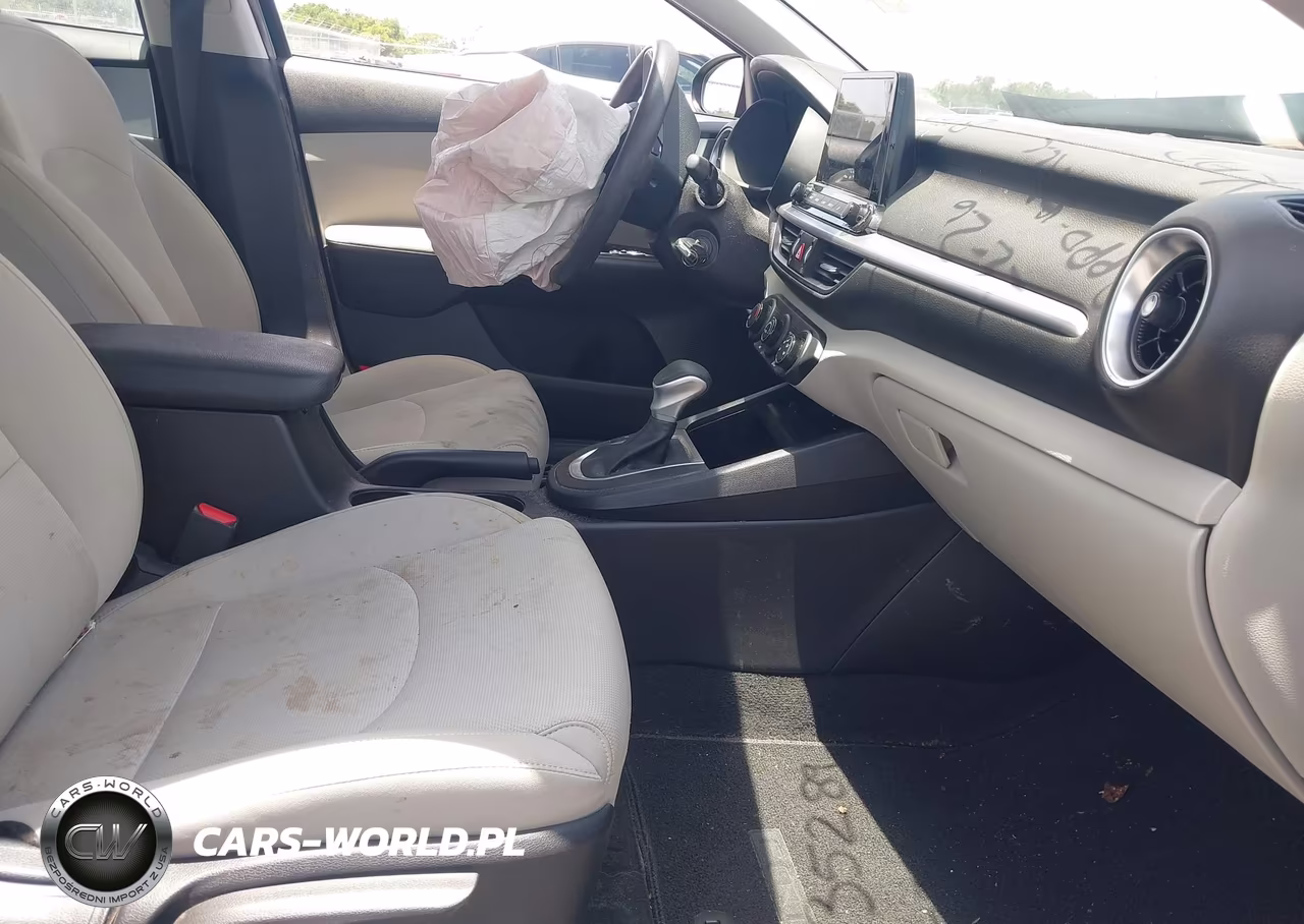 2022 Kia Forte Lxs VIN:3KPF24AD0NE468595 - 5