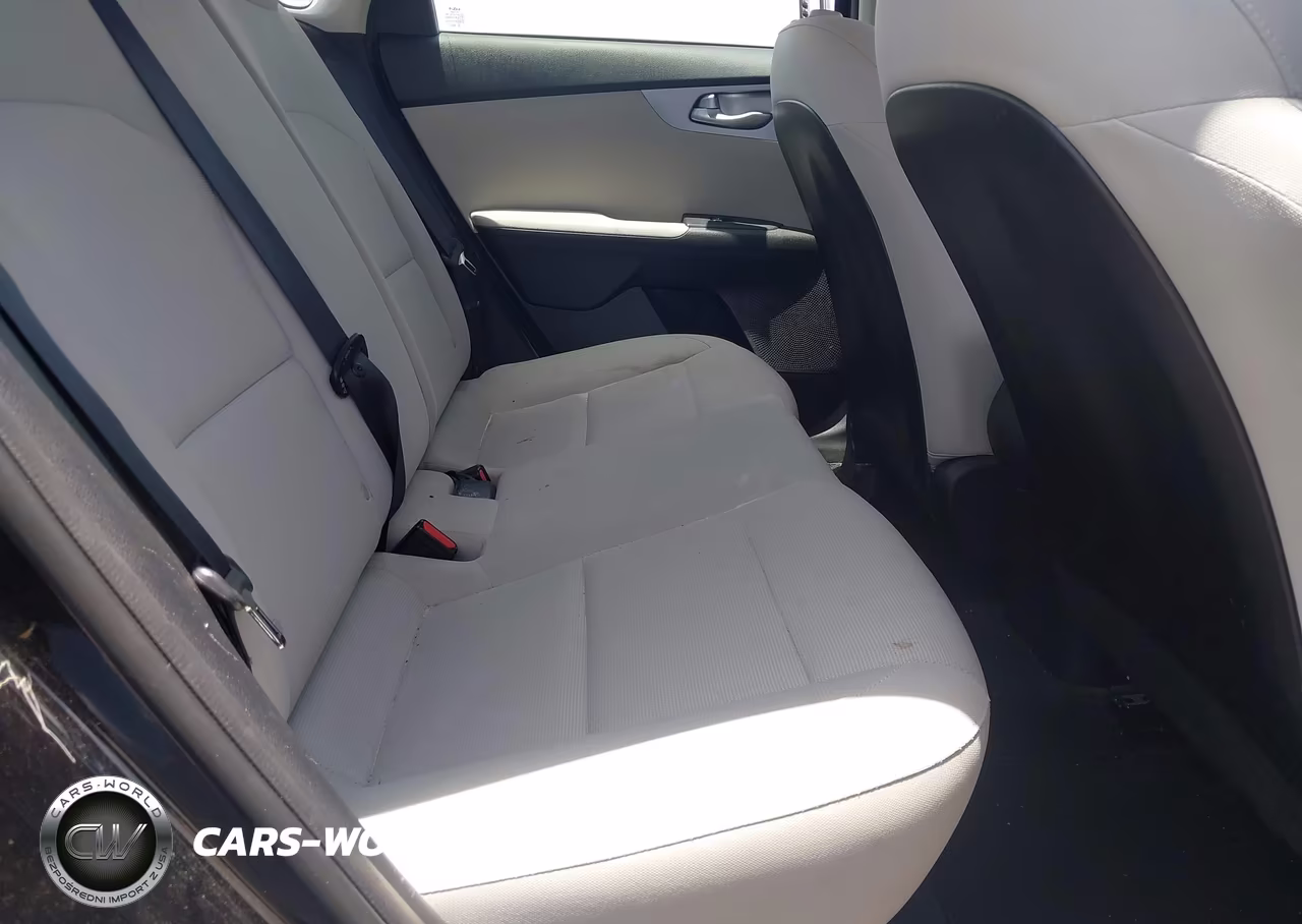 2022 Kia Forte Lxs VIN:3KPF24AD0NE468595 - 8
