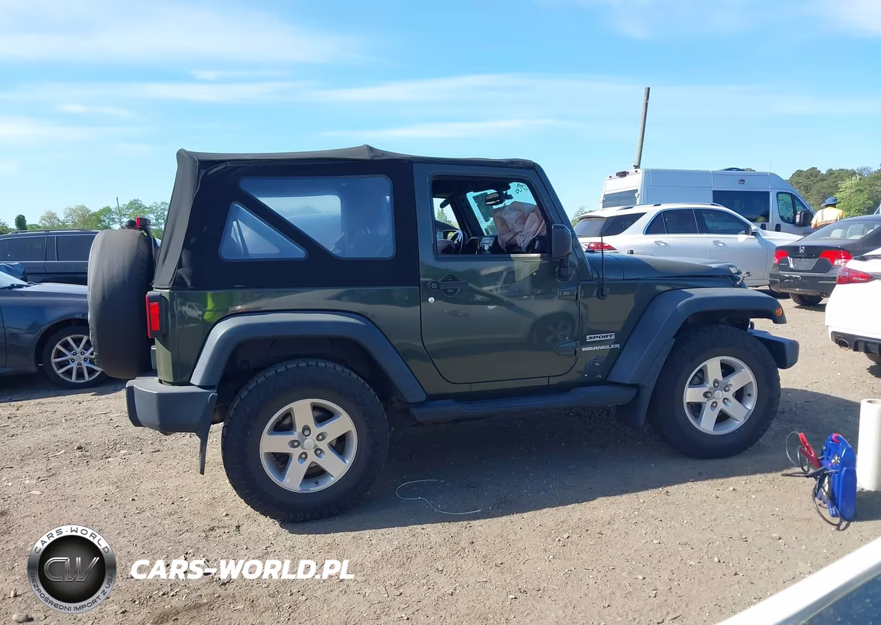 2015 Jeep Wrangler Sport VIN:1C4GJWAG2FL691839 - 13
