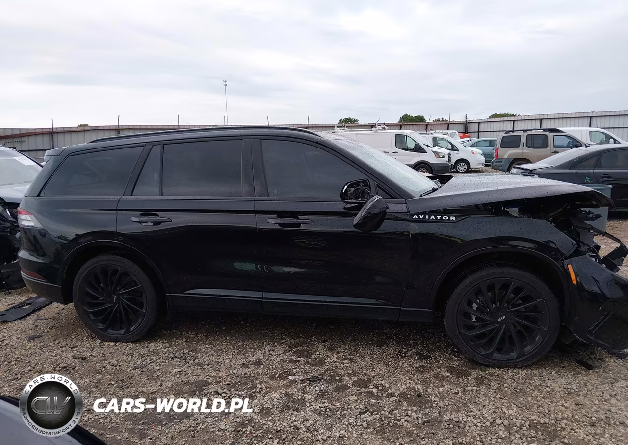 2025 Lincoln Aviator Reserve VIN:5LM5J7XC6SGL17165 - 14