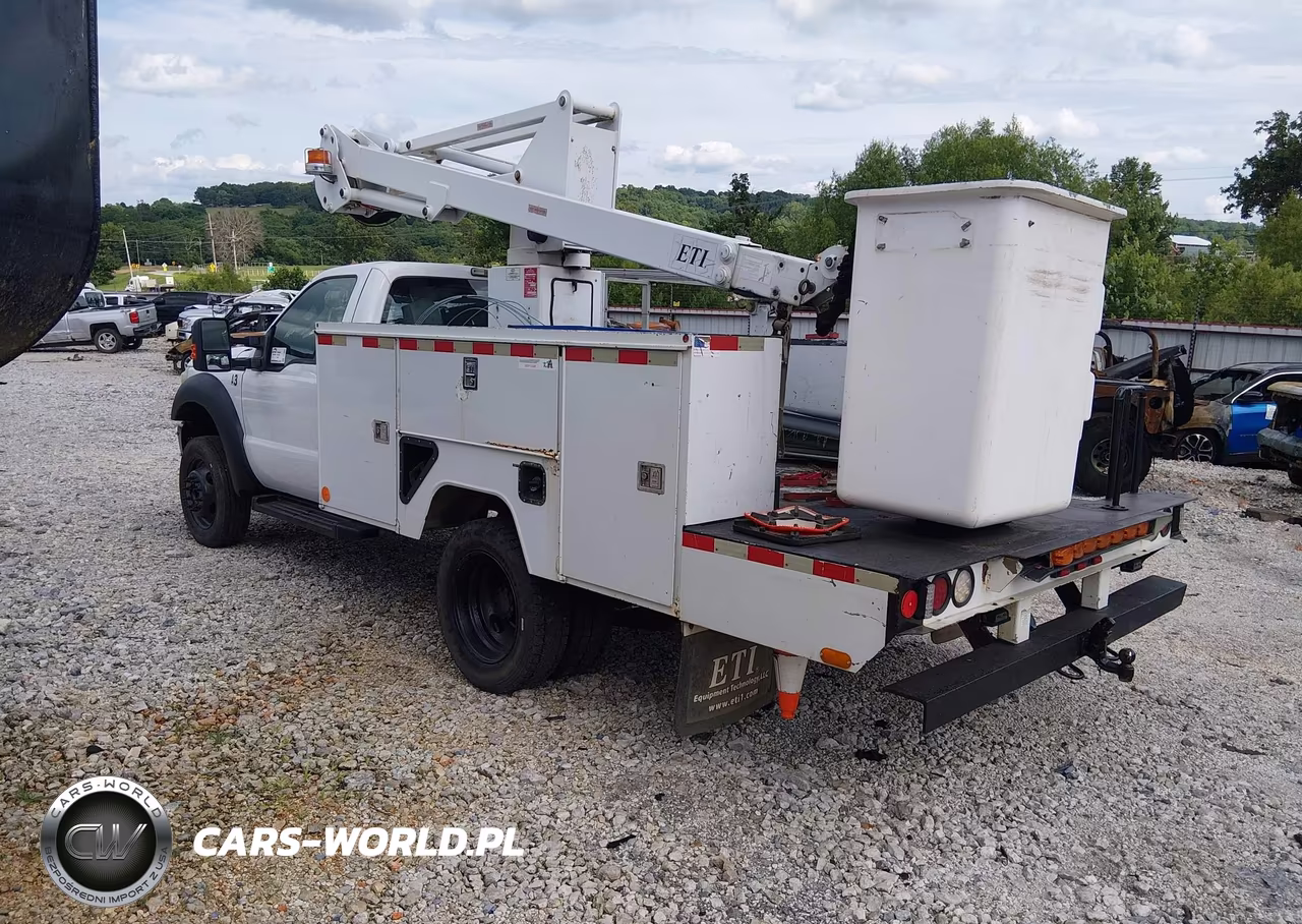 2012 Ford F-450 Chassis Xl VIN:1FDUF4GY7CEC51703 - 3