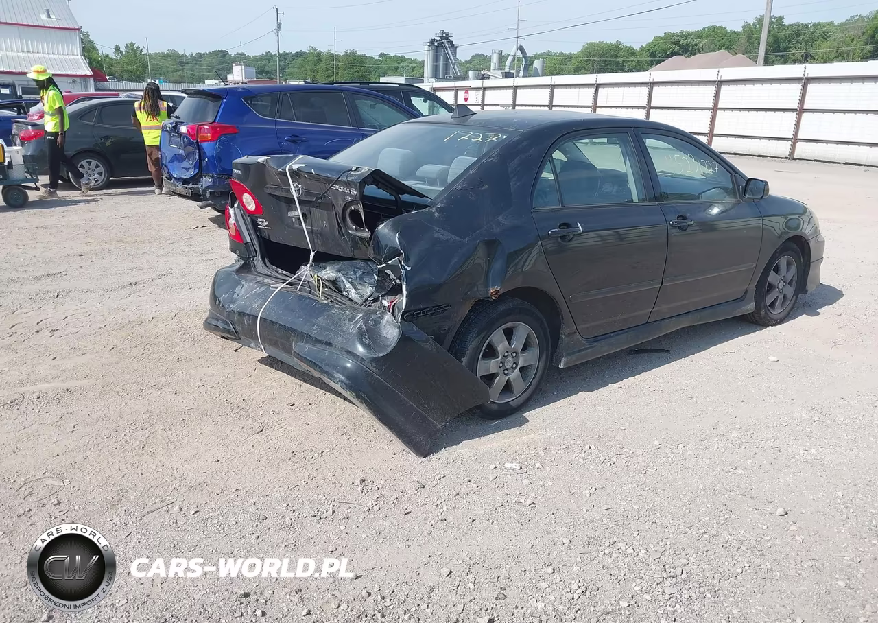 2007 Toyota Corolla S VIN:1NXBR32E47Z833355 - 4