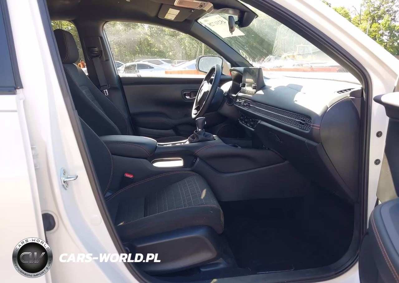2025 Honda Hr-V Awd Sport VIN:3CZRZ2H57SM780811 - 5