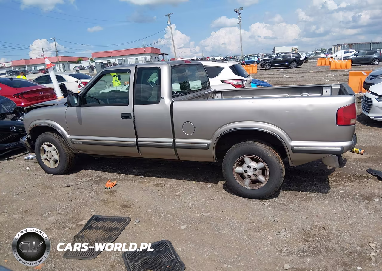 1999 Chevrolet S-10 Ls VIN:1GCDT19X3XK165974 - 14