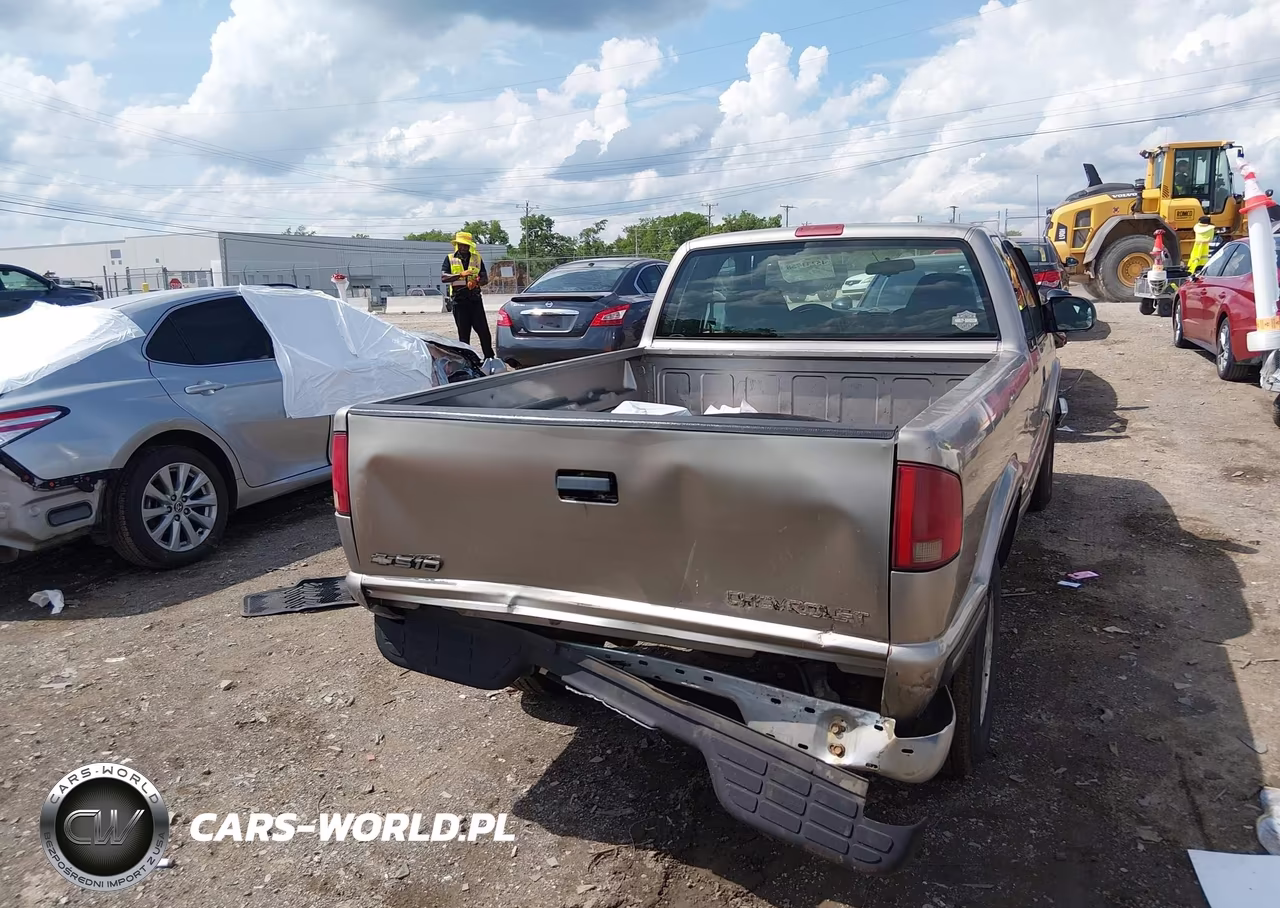 1999 Chevrolet S-10 Ls VIN:1GCDT19X3XK165974 - 16