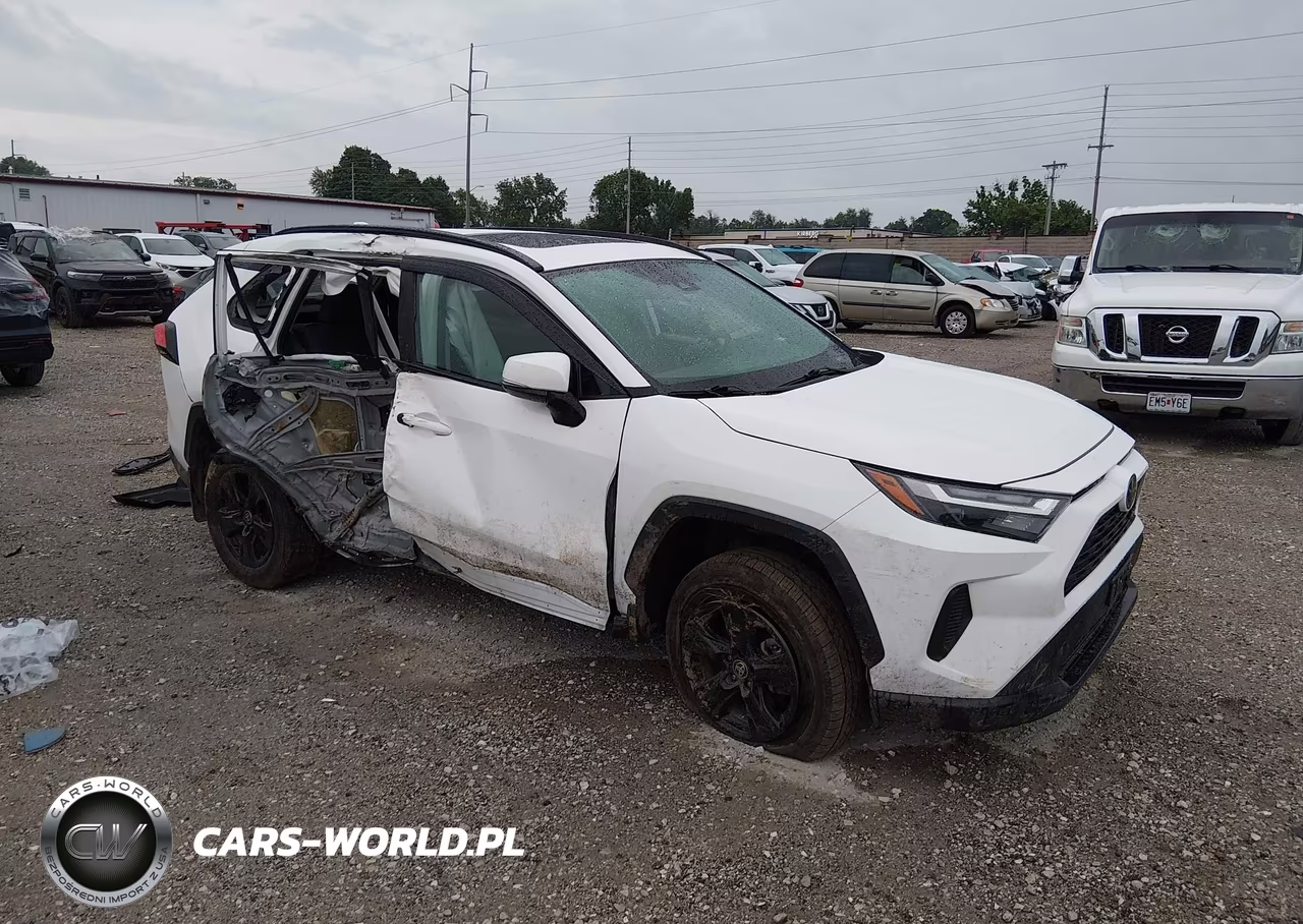 2024 Toyota Rav4 Xle – zdjęcie 1 z 17