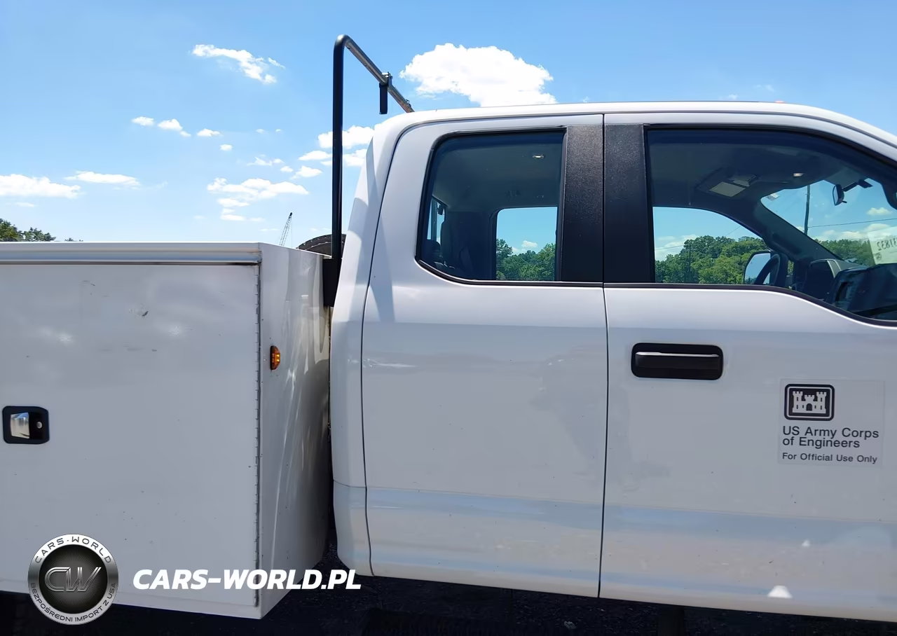 2017 Ford F-450 Chassis Xl VIN:1FD0X4HT9HEE09951 - 8