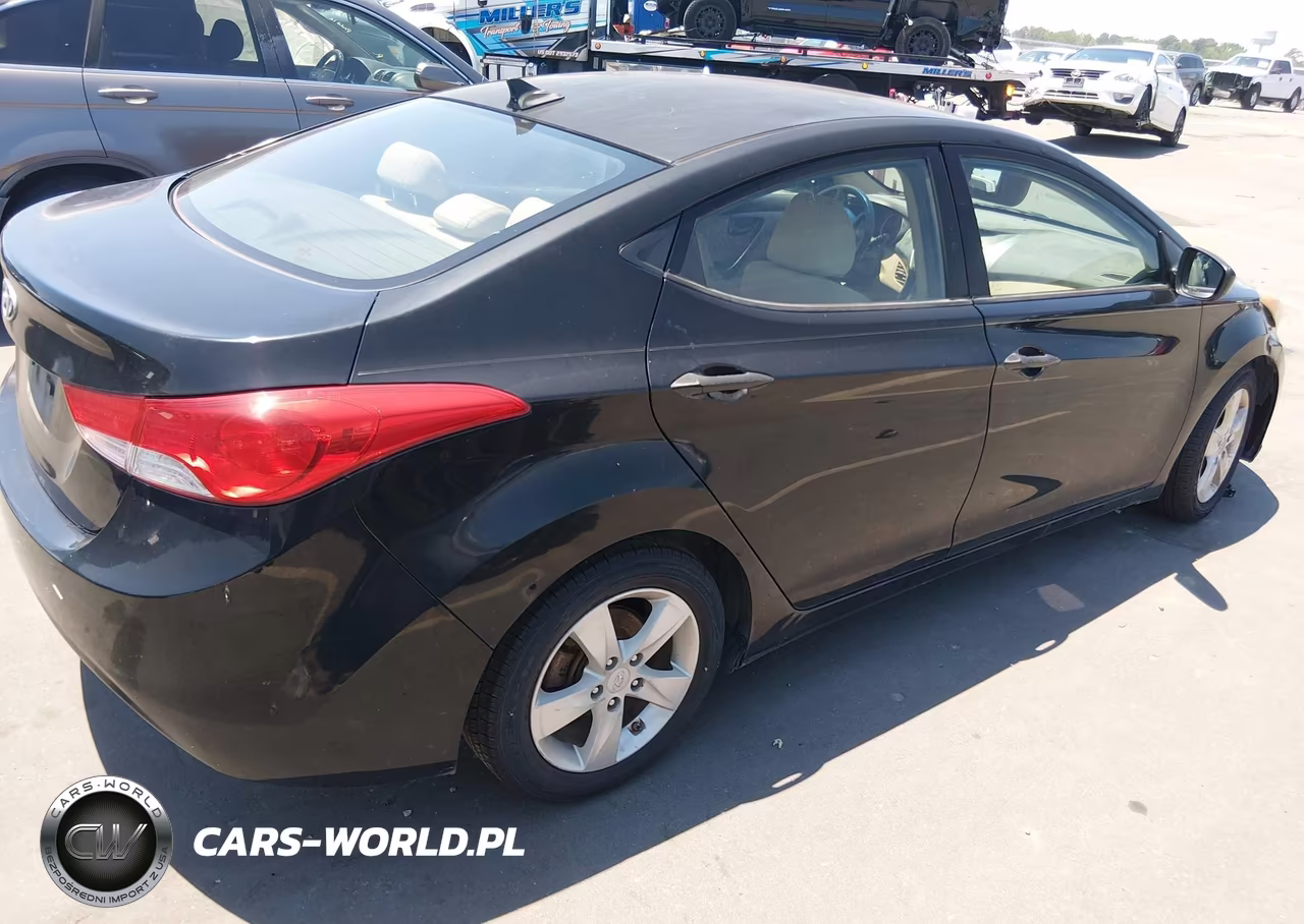2013 Hyundai Elantra Gls VIN:KMHDH4AEXDU787108 - 4