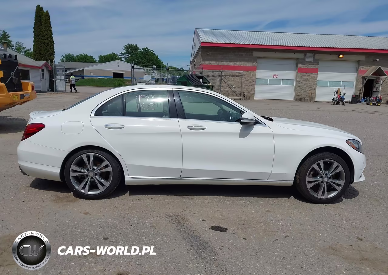 2016 Mercedes-Benz C 300 4Matic VIN:55SWF4KB3GU106189 - 13