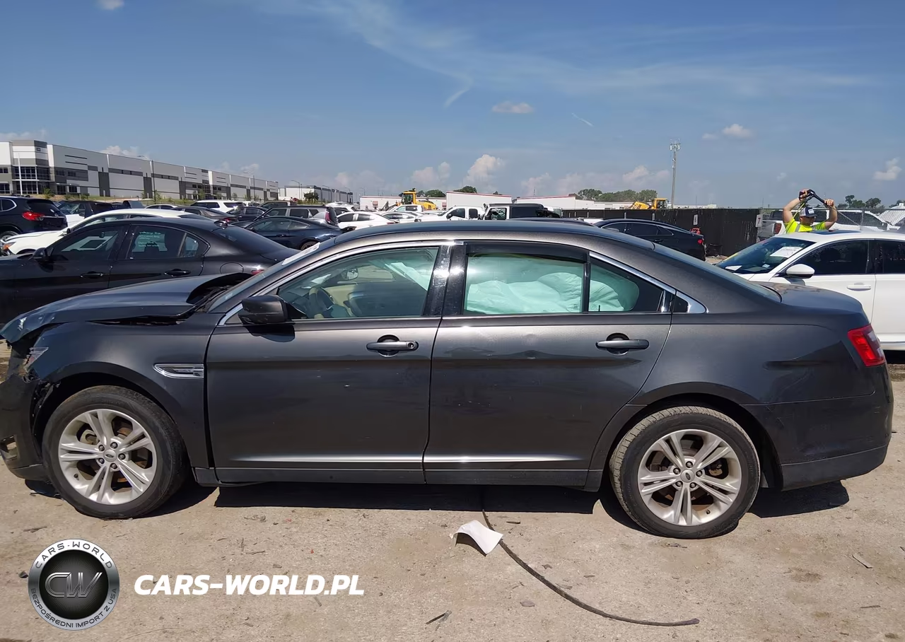 2018 Ford Taurus Se VIN:1FAHP2D83JG134705 - 14