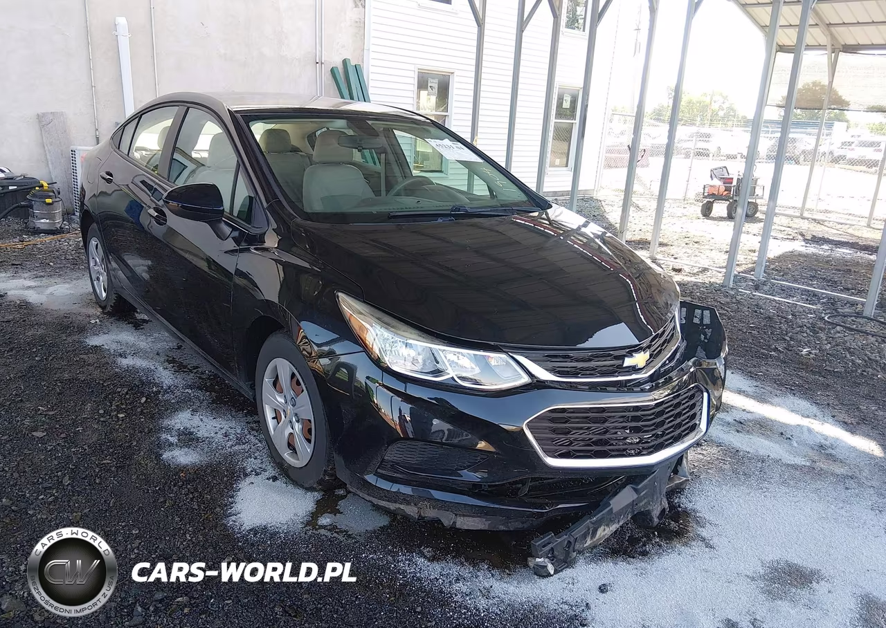 2018 Chevrolet Cruze Ls Auto – zdjęcie 1 z 17