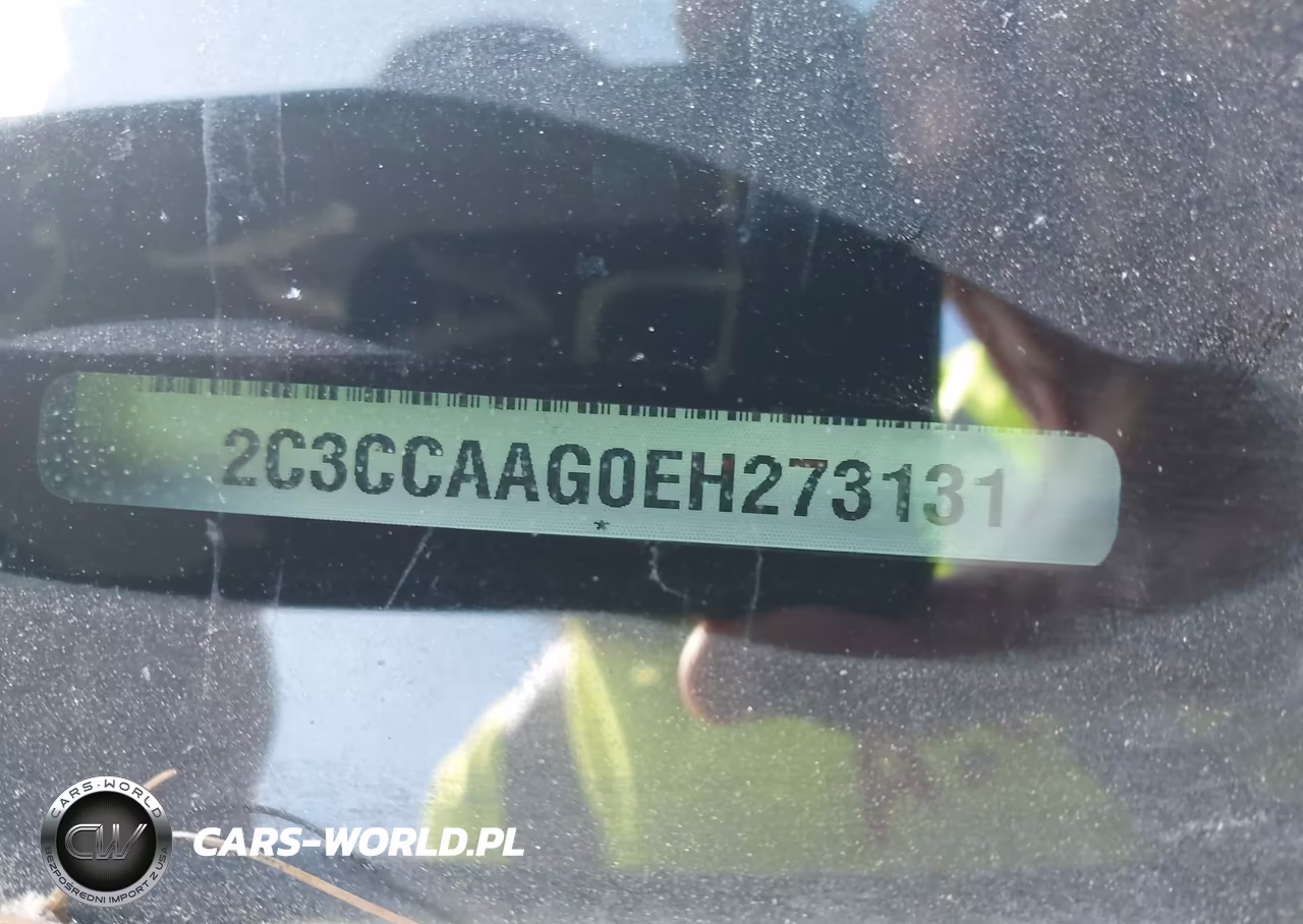 2014 Chrysler 300 VIN:2C3CCAAG0EH273131 - 9