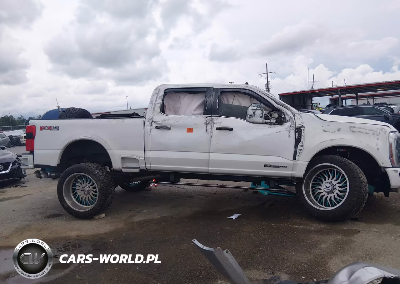 2024 Ford F-250 Platinum VIN:1FT8W2BT8REC94560 - 13