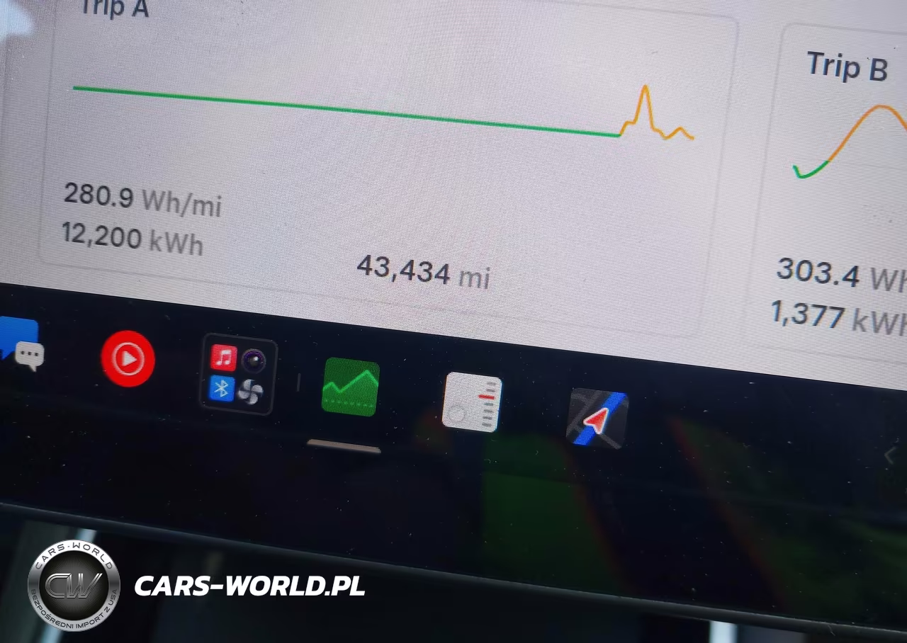 2018 Tesla Model 3 Long Range-Mid Range VIN:5YJ3E1EA1JF002817 - 15