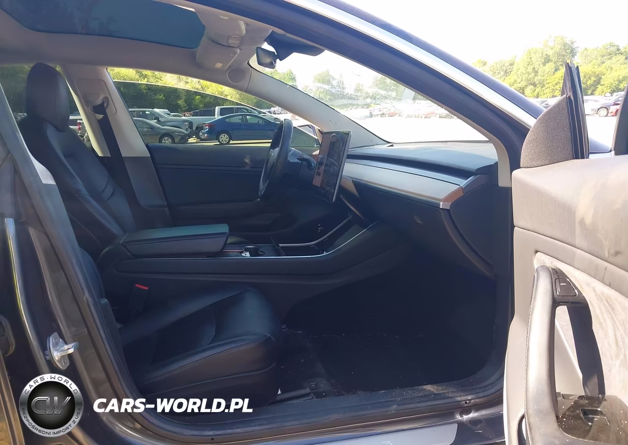 2018 Tesla Model 3 Long Range-Mid Range VIN:5YJ3E1EA1JF002817 - 5