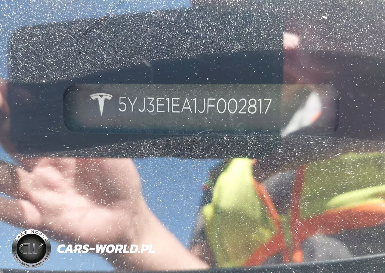 2018 Tesla Model 3 Long Range-Mid Range VIN:5YJ3E1EA1JF002817 - 9