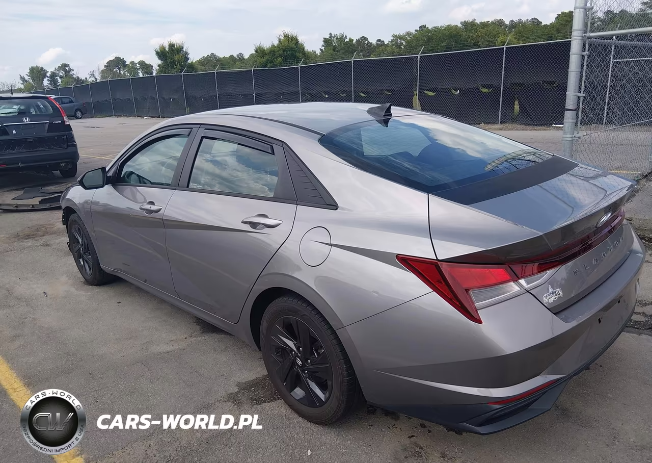 2022 Hyundai Elantra Sel VIN:KMHLS4AG7NU253564 - 3