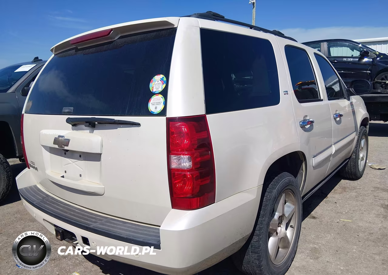 2008 Chevrolet Tahoe Ltz VIN:1GNFC13J78R219838 - 4