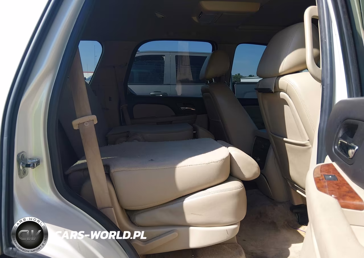 2008 Chevrolet Tahoe Ltz VIN:1GNFC13J78R219838 - 8