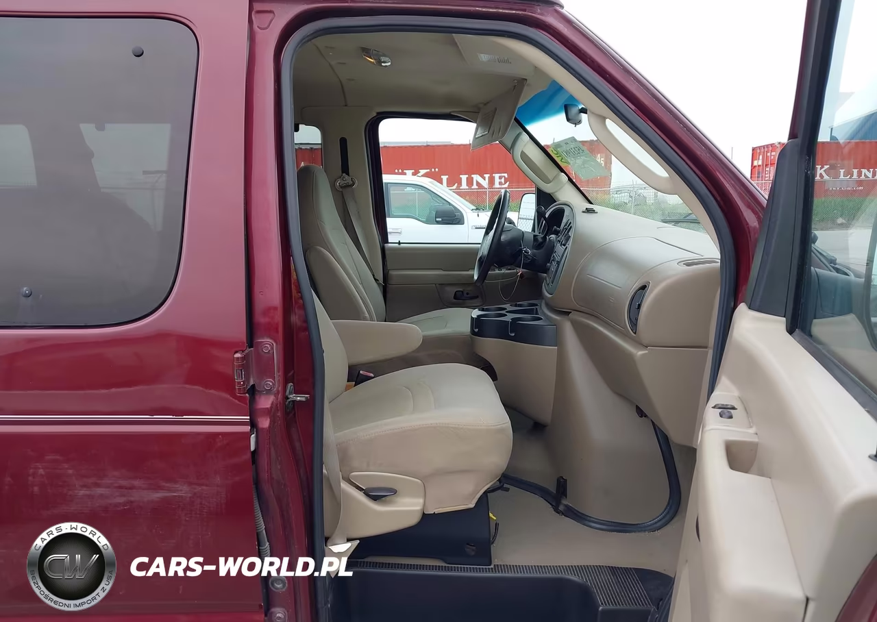 2008 Ford E-350 Super Duty VIN:1FBNE31L18DA80323 - 5