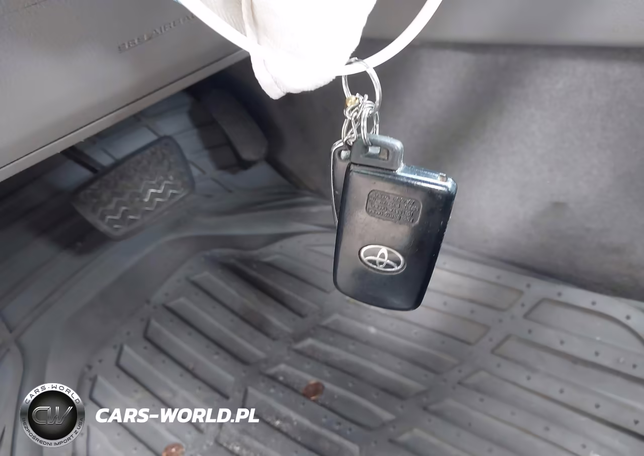 2012 Toyota Camry Xle VIN:4T4BF1FK1CR182800 - 11