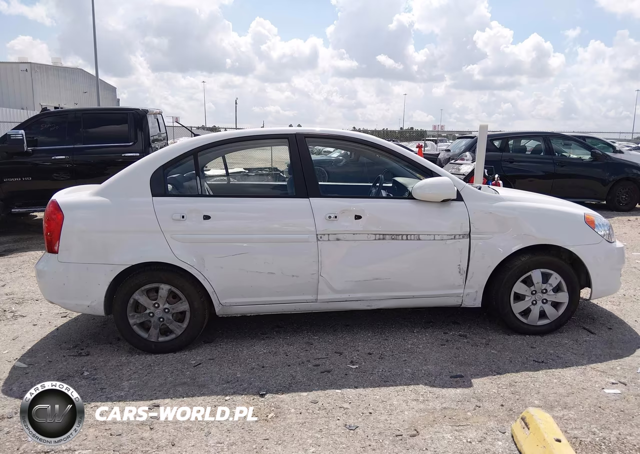 2009 Hyundai Accent Gls VIN:KMHCN46CX9U387357 - 13