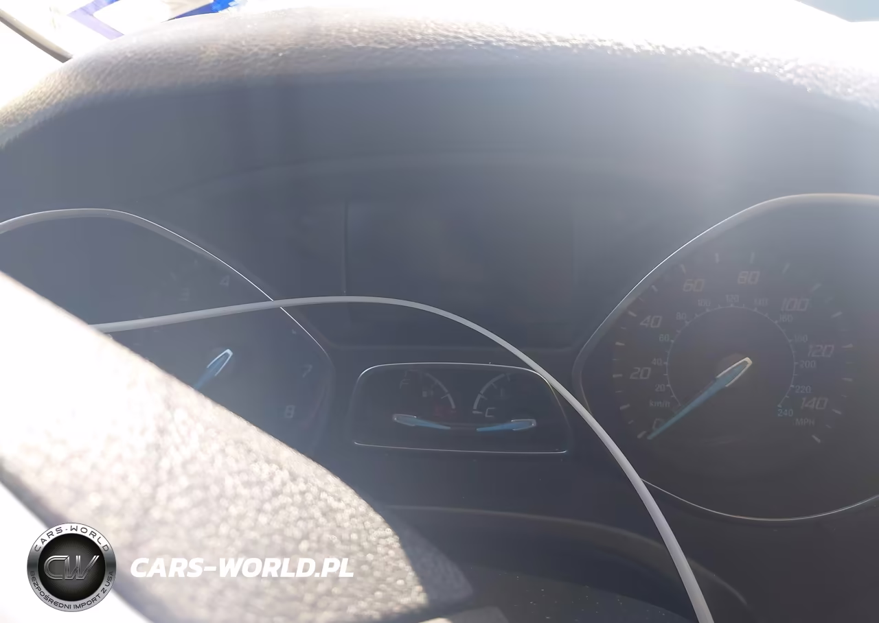 2014 Ford Focus Se VIN:1FADP3F24EL412621 - 15
