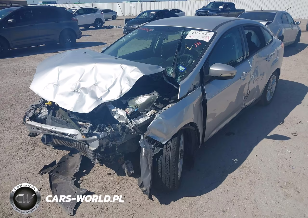 2014 Ford Focus Se VIN:1FADP3F24EL412621 - 6