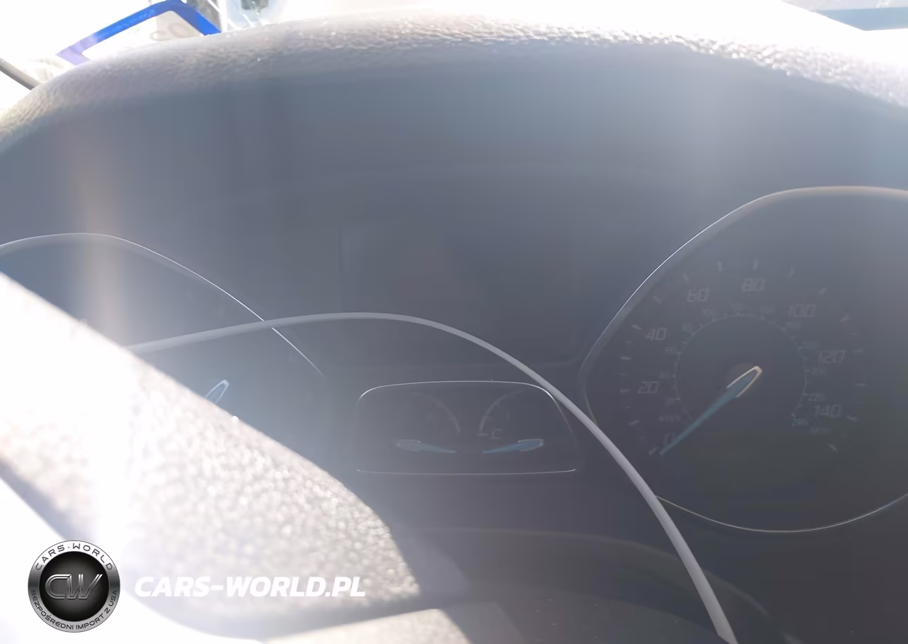 2014 Ford Focus Se VIN:1FADP3F24EL412621 - 7