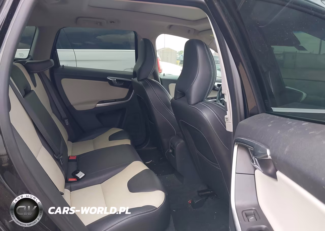 2017 Volvo Xc60 T6 Dynamic VIN:YV449MRR5H2120261 - 8