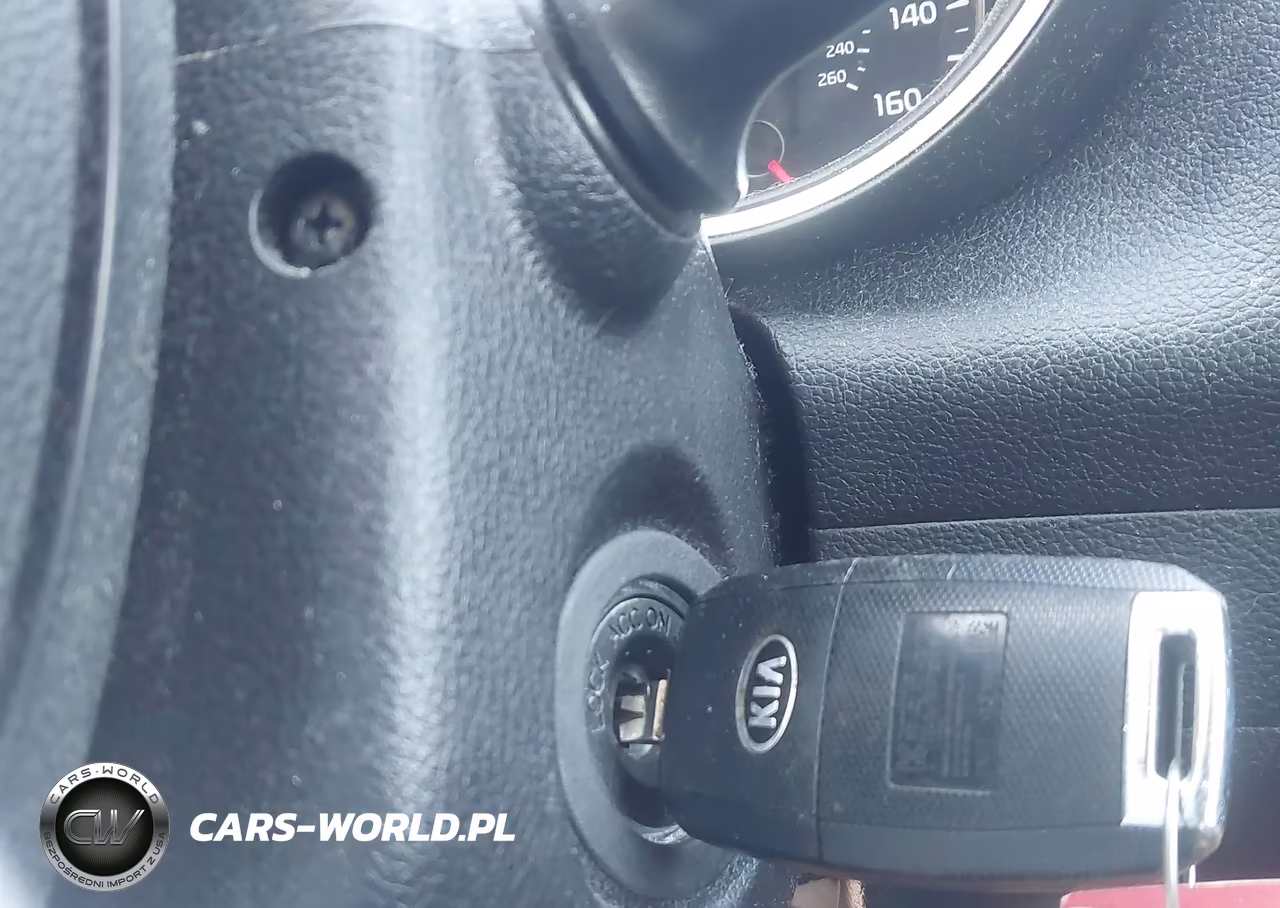 2018 Kia Forte S VIN:3KPFL4A74JE173503 - 11