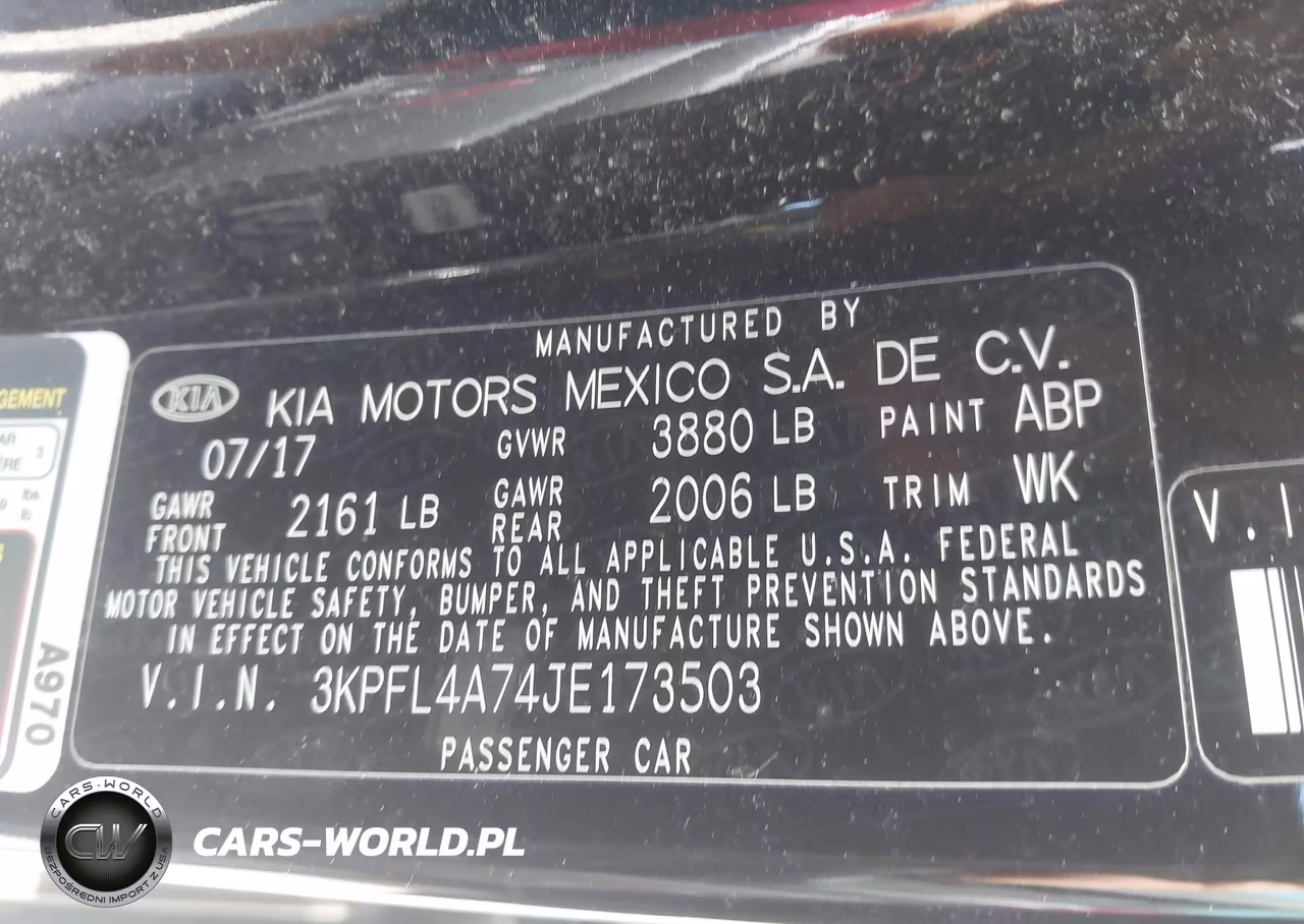 2018 Kia Forte S VIN:3KPFL4A74JE173503 - 9