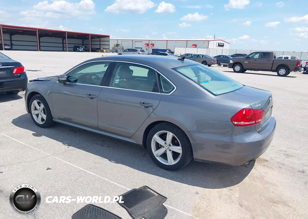 2015 Volkswagen Passat 1.8T Limited Edition VIN:1VWAS7A32FC113145 - 3