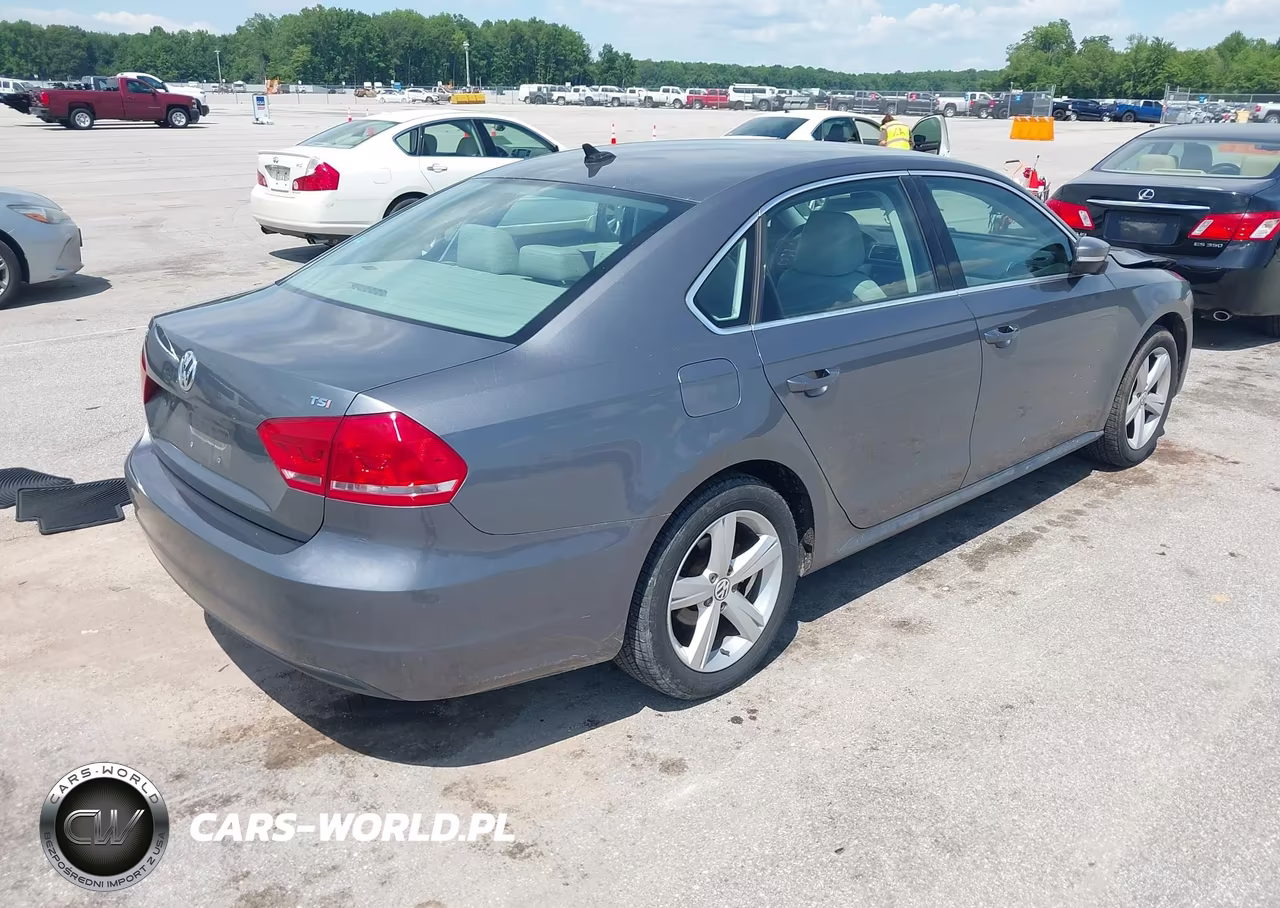 2015 Volkswagen Passat 1.8T Limited Edition VIN:1VWAS7A32FC113145 - 4
