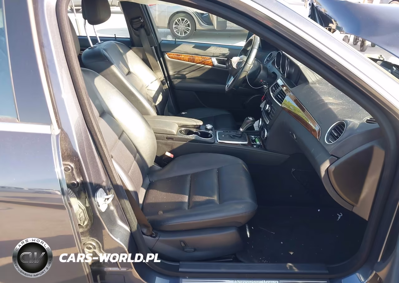 2014 Mercedes-Benz C 250 Sport VIN:WDDGF4HB9EG211812 - 5