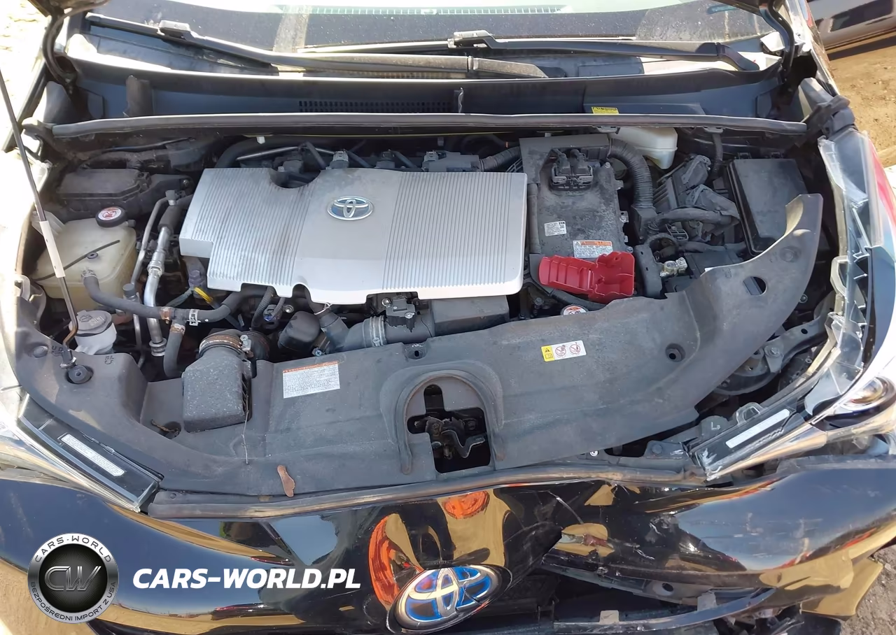 2018 Toyota Prius Three VIN:JTDKARFU8J3054599 - 10