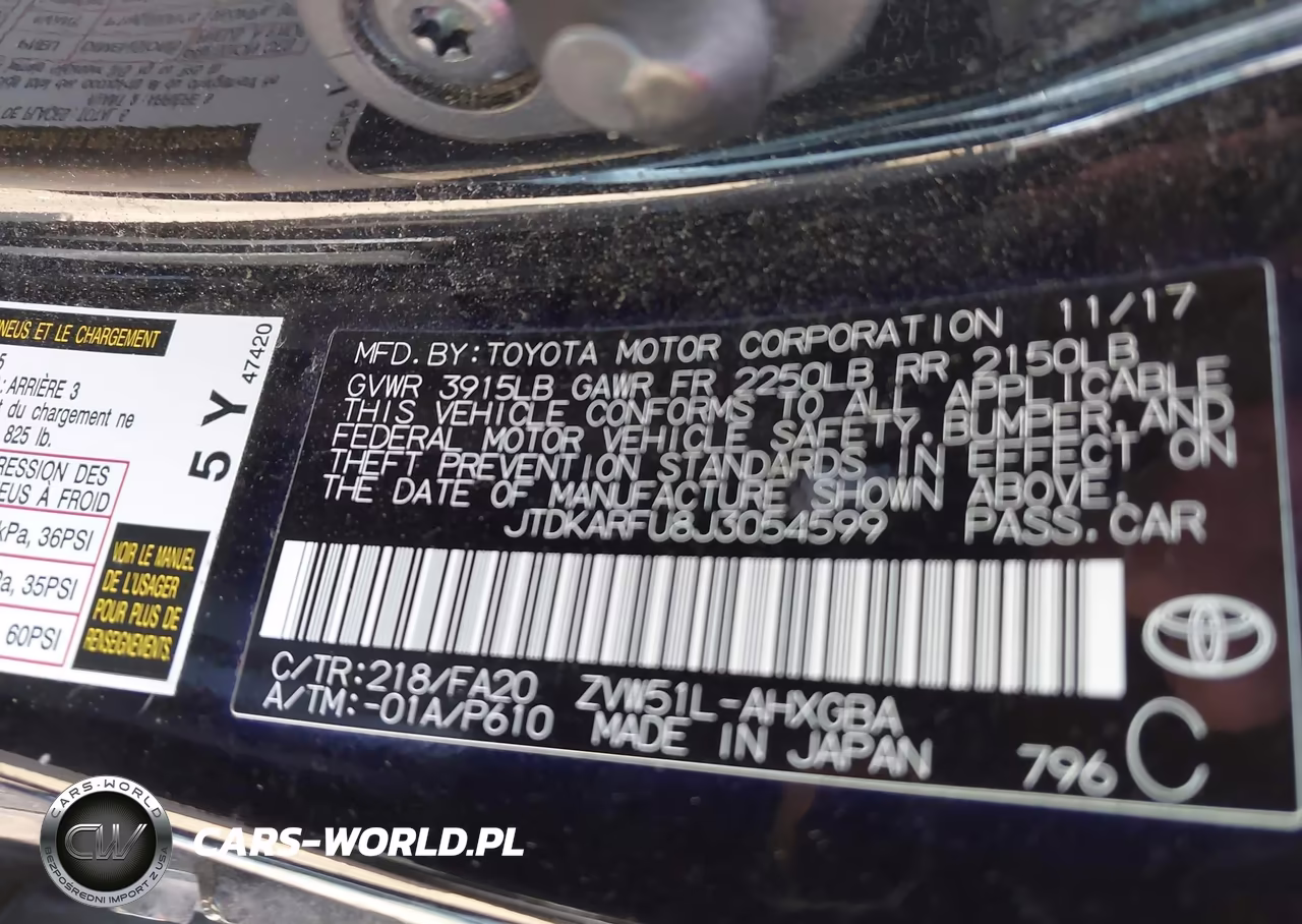 2018 Toyota Prius Three VIN:JTDKARFU8J3054599 - 9