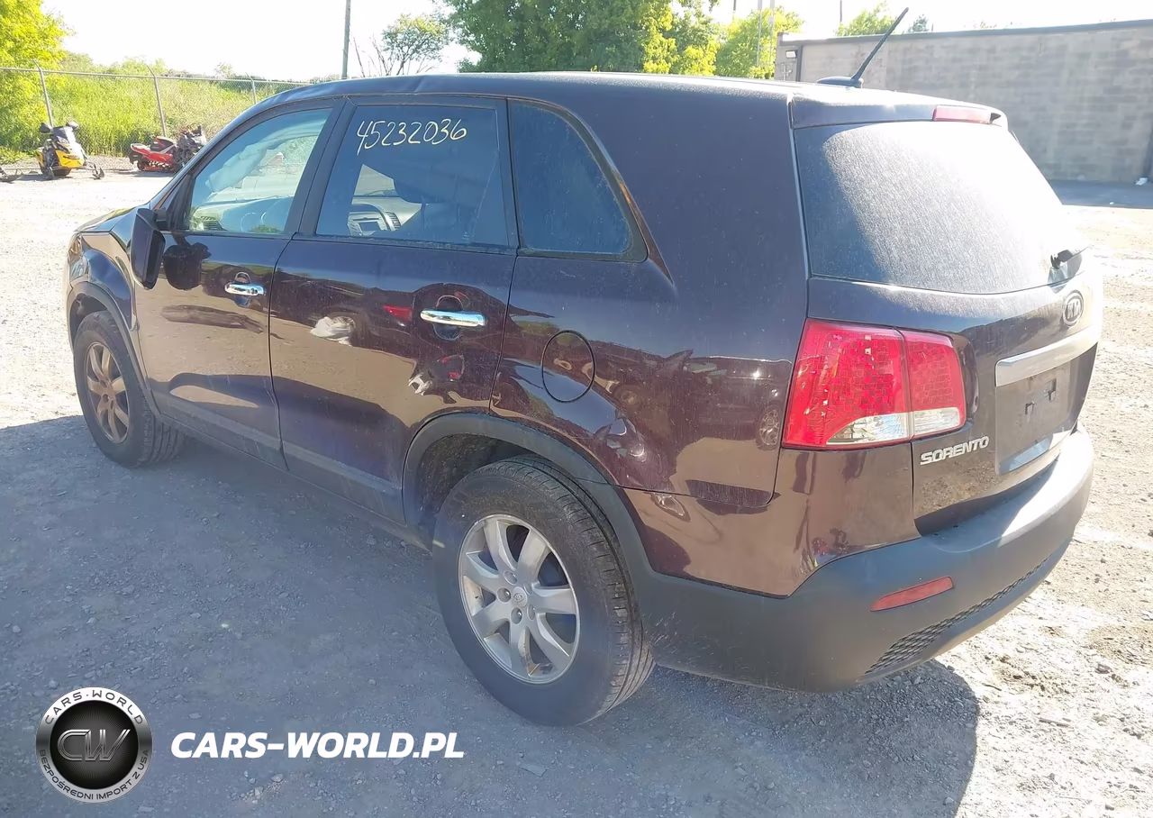 2011 Kia Sorento Lx VIN:5XYKT3A19BG005090 - 3