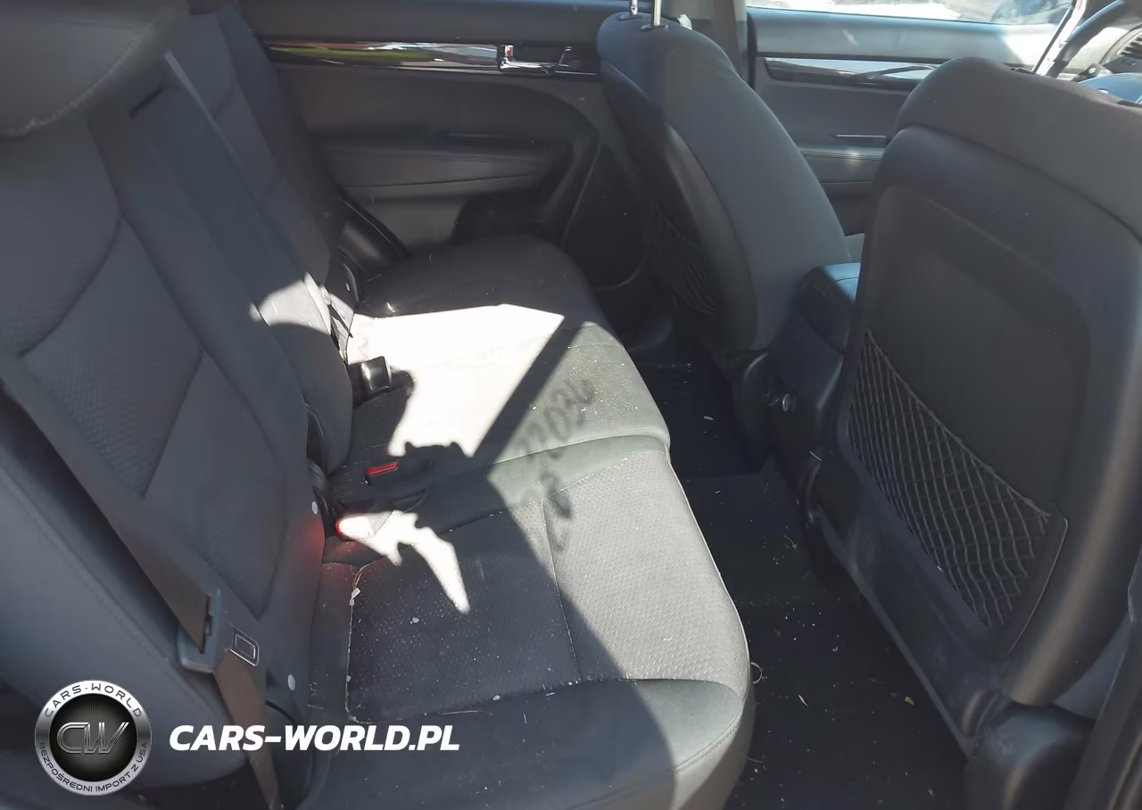2011 Kia Sorento Lx VIN:5XYKT3A19BG005090 - 8