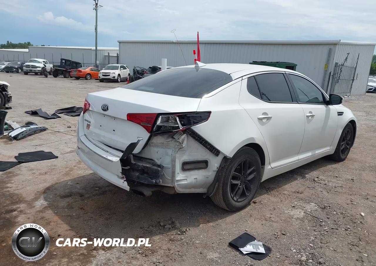 2012 Kia Optima Lx VIN:5XXGM4A72CG038371 - 4