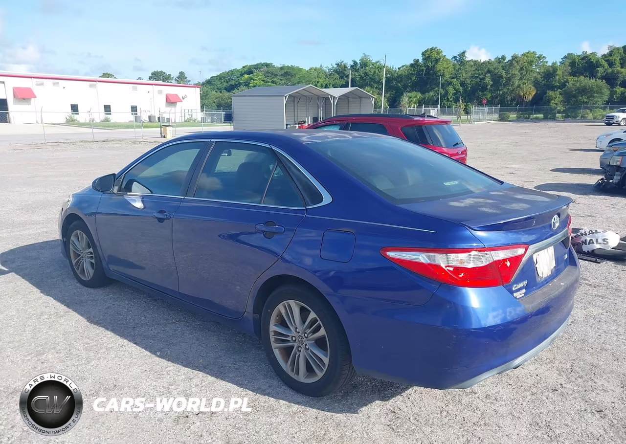 2015 Toyota Camry Se VIN:4T1BF1FK2FU881089 - 3