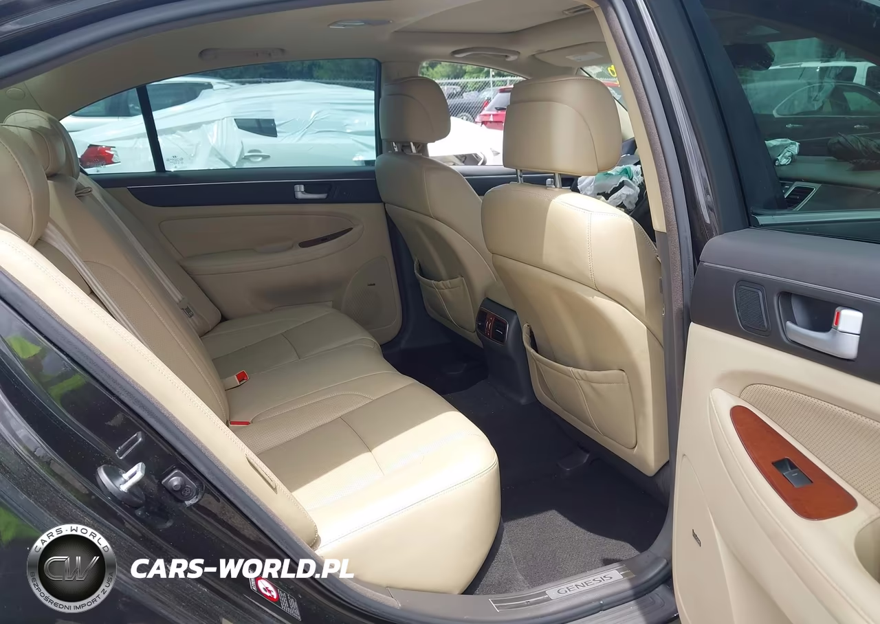 2014 Hyundai Genesis 3.8 VIN:KMHGC4DD0EU264308 - 8