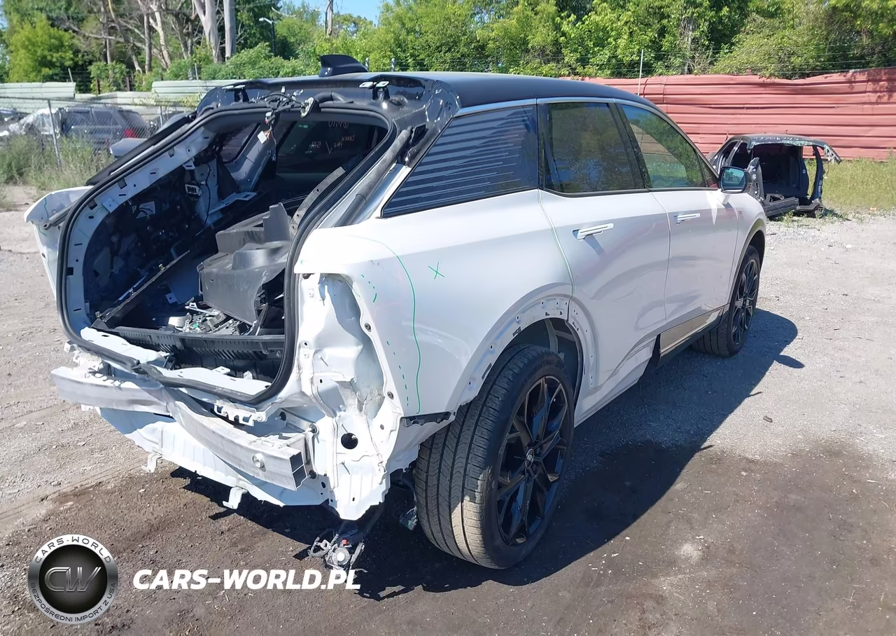 2025 Cadillac Optiq Luxury 2 Awd VIN:3GYK3DMR9SS150842 - 4
