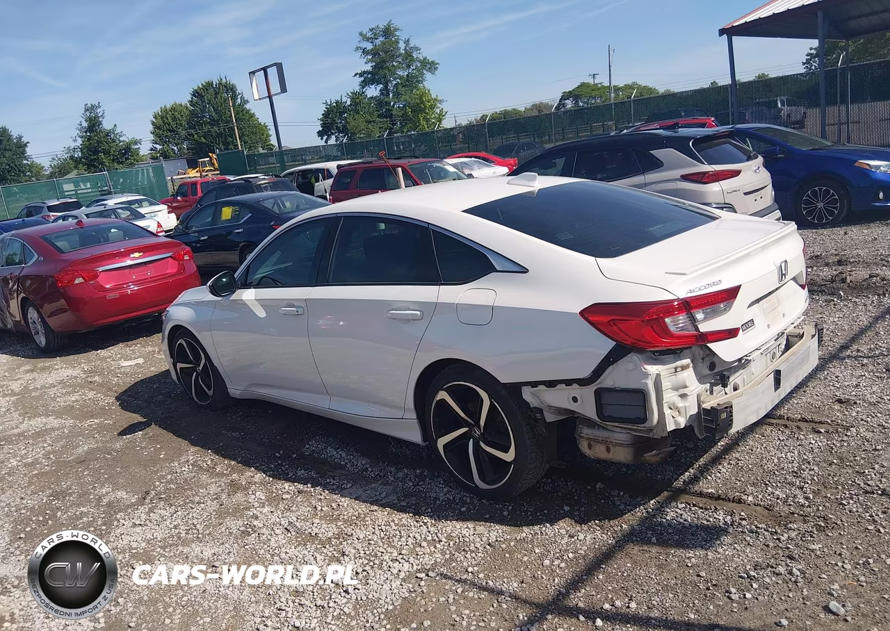 2018 Honda Accord Sport VIN:1HGCV1F33JA186572 - 3