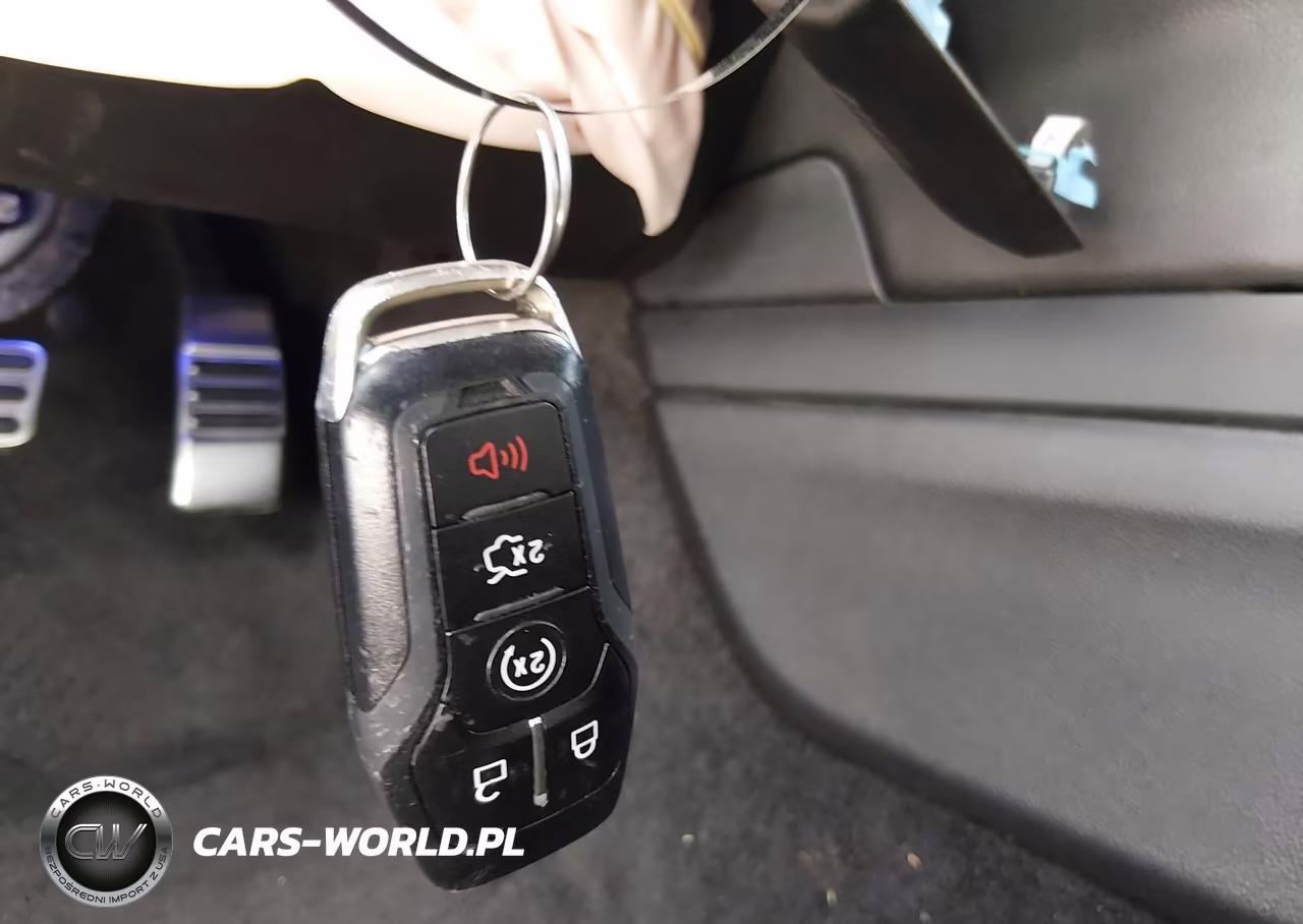 2015 Ford Mustang Ecoboost VIN:1FA6P8TH2F5365674 - 11