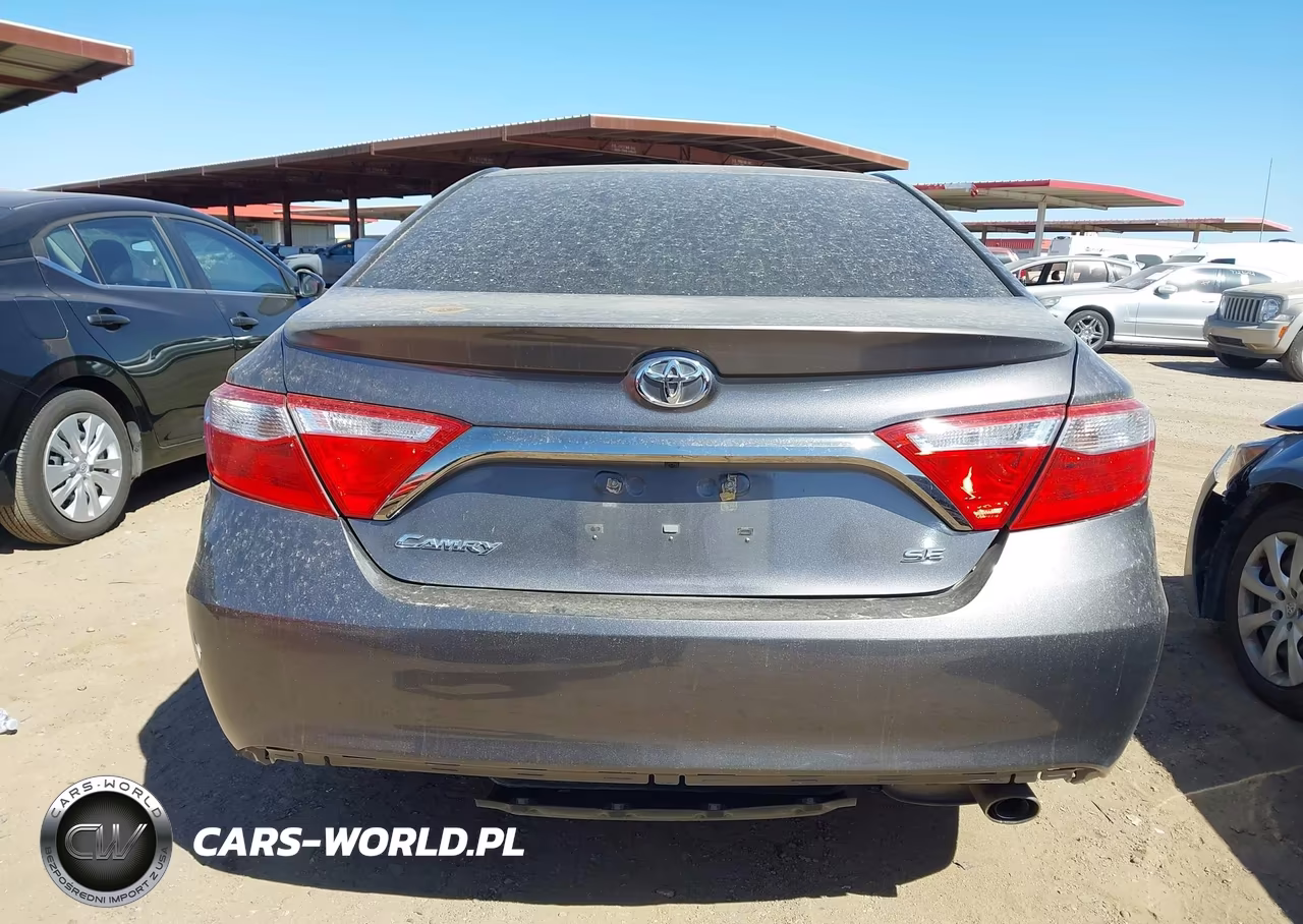 2015 Toyota Camry Se VIN:4T1BF1FK4FU960683 - 16