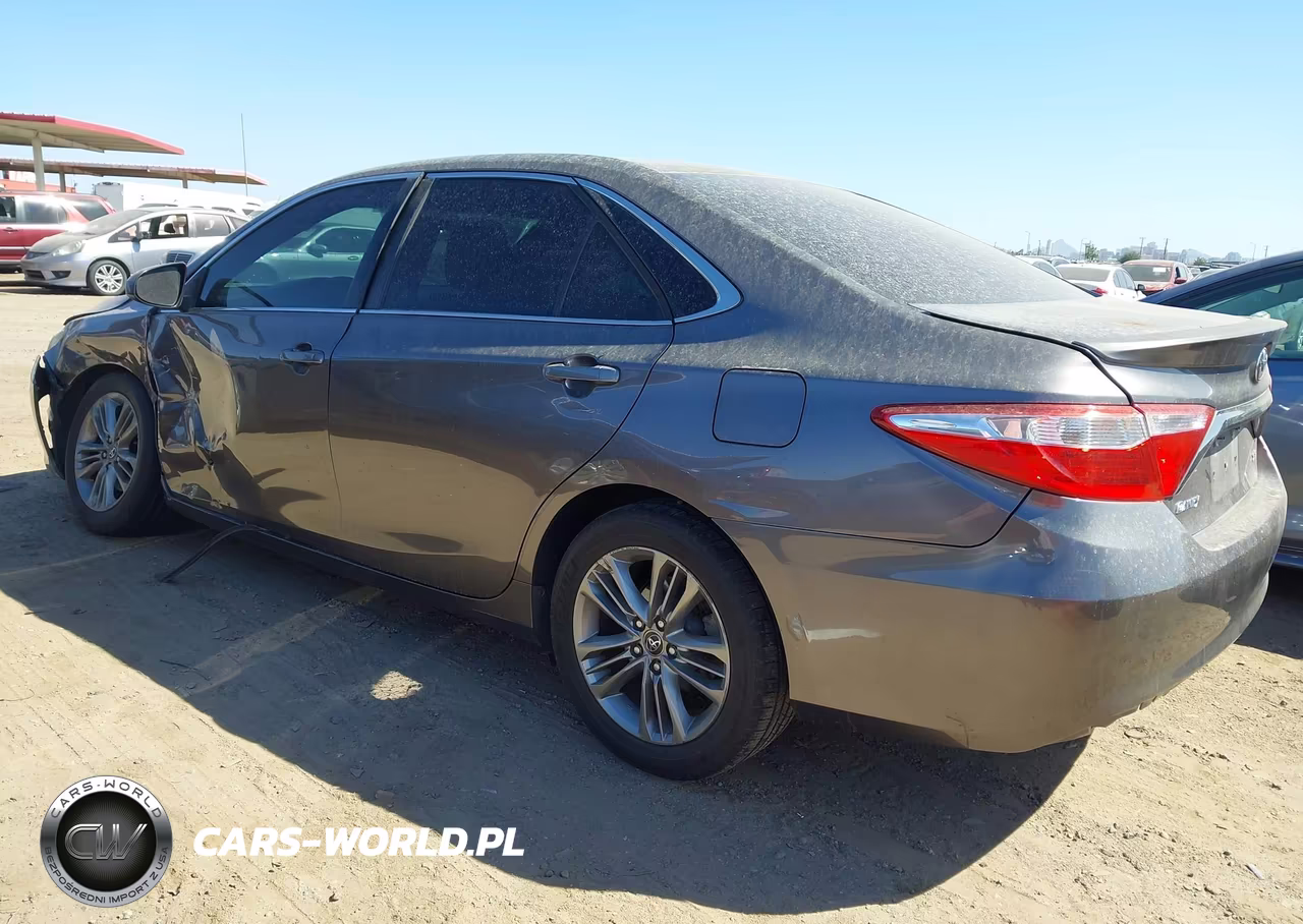 2015 Toyota Camry Se VIN:4T1BF1FK4FU960683 - 3