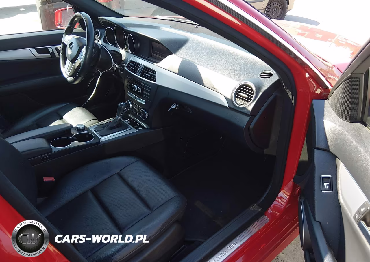 2014 Mercedes-Benz C 250 Sport VIN:WDDGF4HB9ER314393 - 5