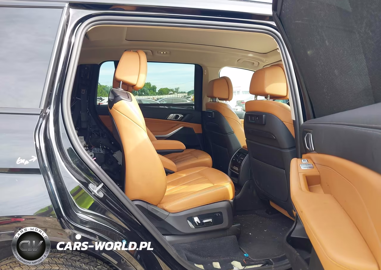2022 BMW X7 xDrive40I VIN:5UXCW2C0XN9L04070 - 8